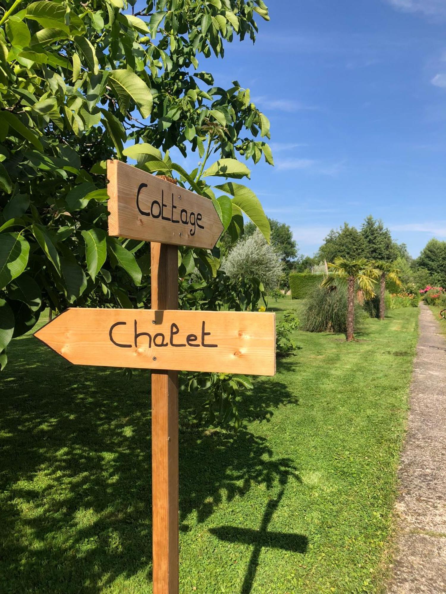 Le Chalet Des Hortillonnages Amiens Eksteriør billede